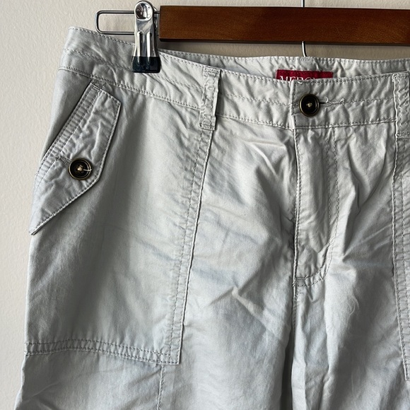 Capris - Picture 3 of 8